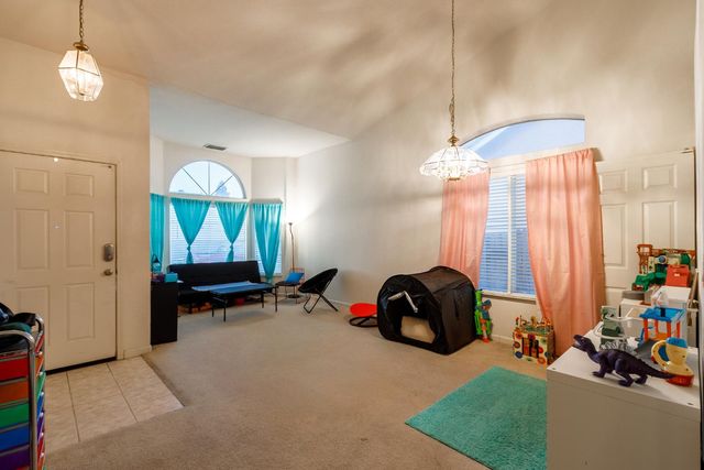 8548 Chamonix Way, Antelope, CA 95843
