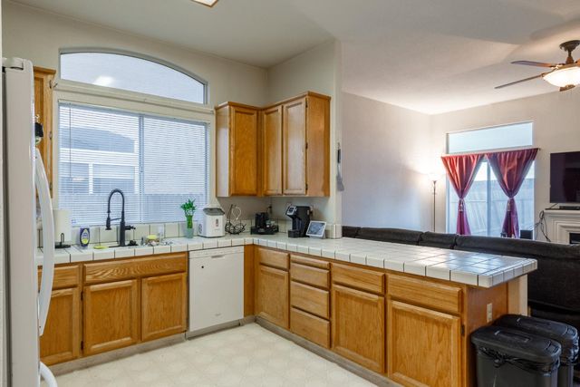 8548 Chamonix Way, Antelope, CA 95843