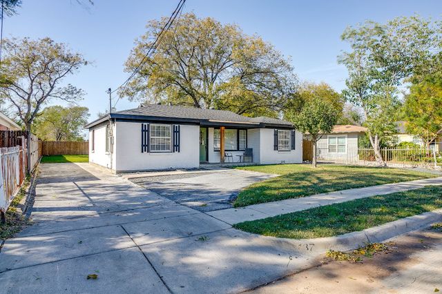 137 Merritt Street, Fort Worth, TX 76114