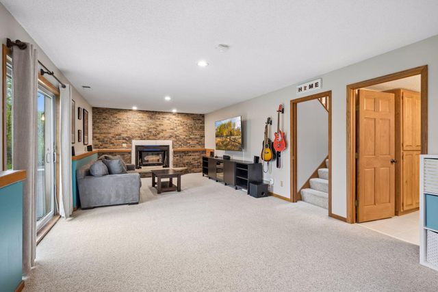 6328 Glacier Lane N, Maple Grove, MN 55311