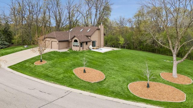 6328 Glacier Lane N, Maple Grove, MN 55311