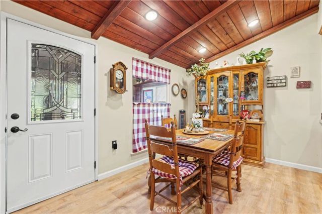 19120 Avenue Of The Oaks A, Newhall, CA 91321