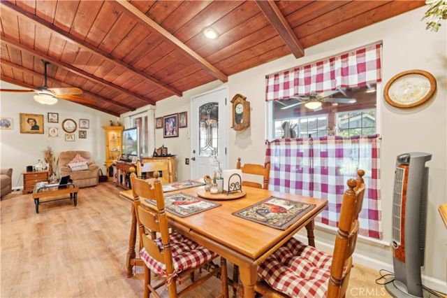 19120 Avenue Of The Oaks A, Newhall, CA 91321