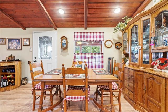 19120 Avenue Of The Oaks A, Newhall, CA 91321