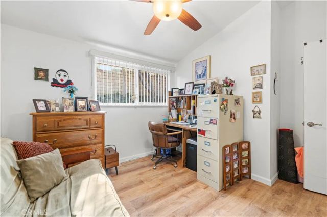 19120 Avenue Of The Oaks A, Newhall, CA 91321