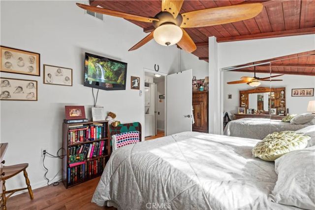 19120 Avenue Of The Oaks A, Newhall, CA 91321