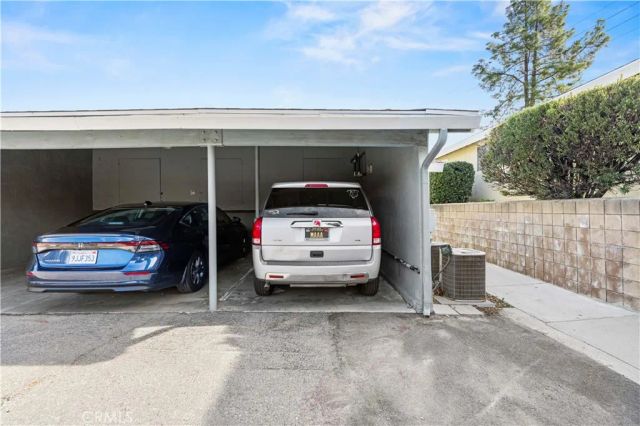 19120 Avenue Of The Oaks A, Newhall, CA 91321