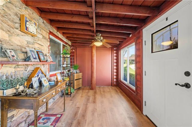 19120 Avenue Of The Oaks A, Newhall, CA 91321