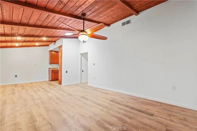 19120 Avenue Of The Oaks A, Newhall, CA 91321