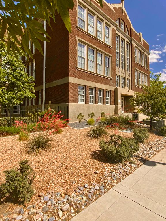 Image 2 of property listing at 301 CENTRAL Avenue NE 113, Albuquerque, NM 87102