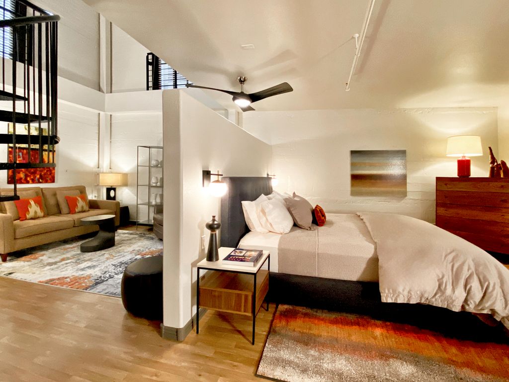 Image 22 of property listing at 301 CENTRAL Avenue NE 113, Albuquerque, NM 87102