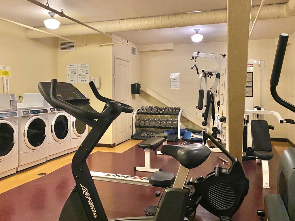 Image 32 of property listing at 301 CENTRAL Avenue NE 113, Albuquerque, NM 87102