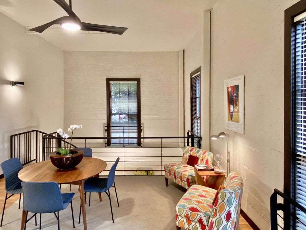 Image 4 of property listing at 301 CENTRAL Avenue NE 113, Albuquerque, NM 87102