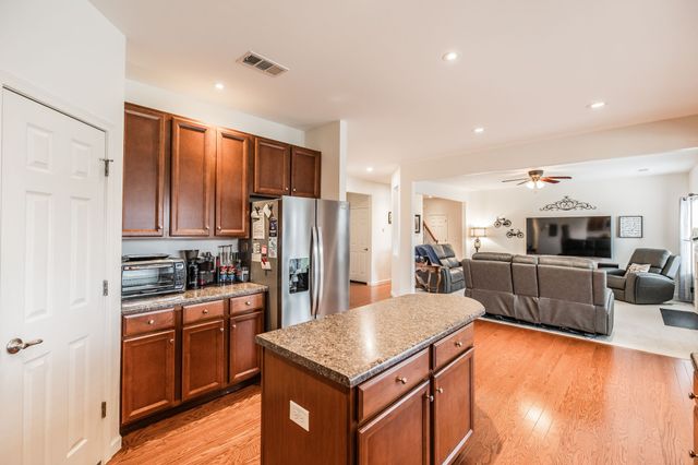 337 Fannis Cir, Gallatin, TN 37066