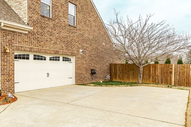 337 Fannis Cir, Gallatin, TN 37066