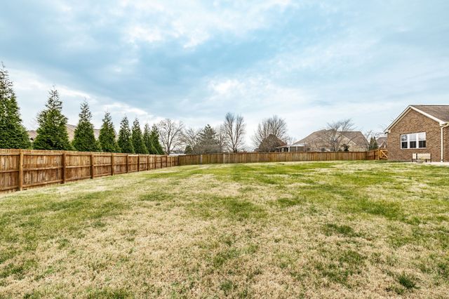 337 Fannis Cir, Gallatin, TN 37066