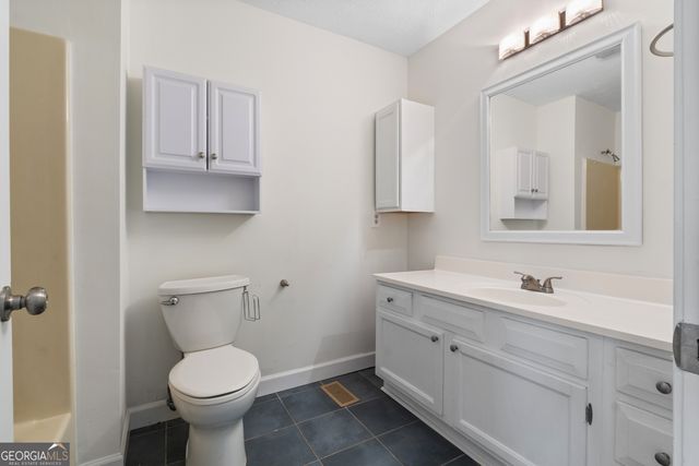 131 Hunter Way, Carrollton, GA 30117