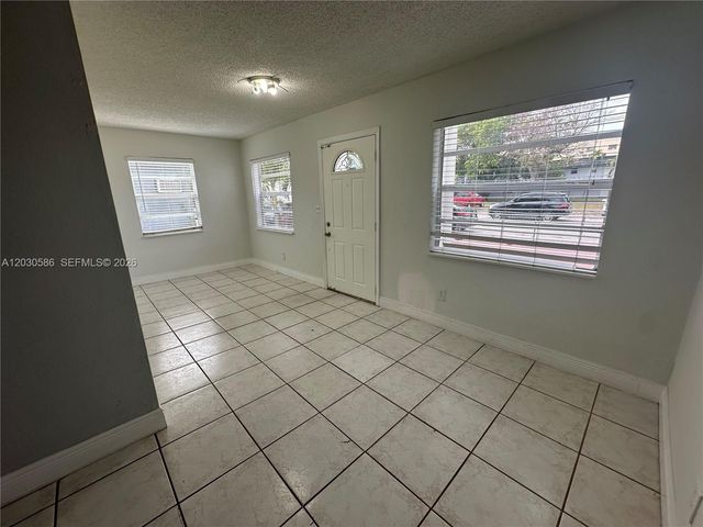 2135 Lincoln St, Hollywood, FL 33020
