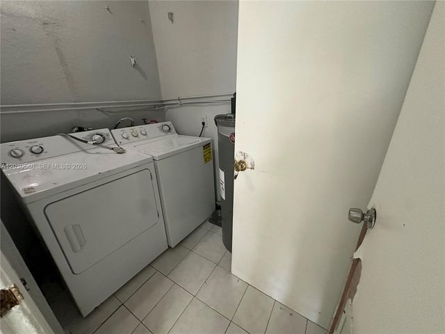 2135 Lincoln St, Hollywood, FL 33020