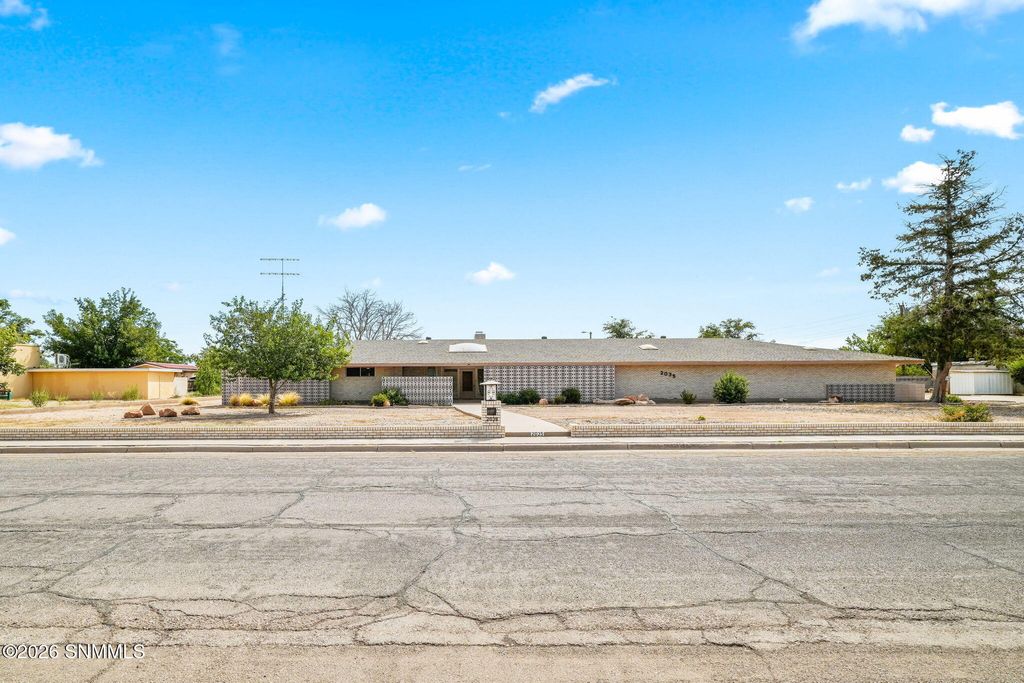 2035 Turrentine Drive, Las Cruces, NM 88005
