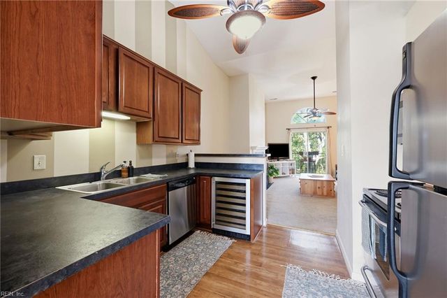207 Westover Ave Apt 306, Norfolk, VA 23507