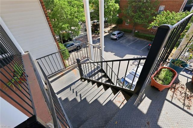 207 Westover Ave Apt 306, Norfolk, VA 23507