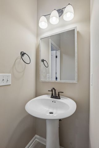 1366 Dan Brown Dr, Clarksville, TN 37042