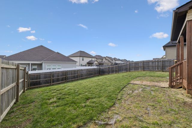 1366 Dan Brown Dr, Clarksville, TN 37042