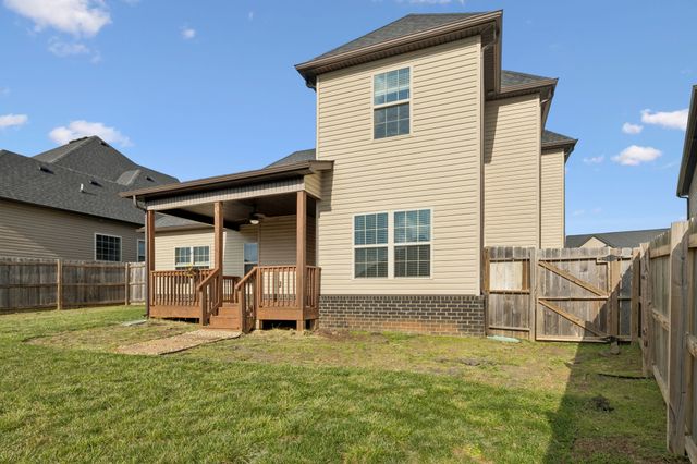 1366 Dan Brown Dr, Clarksville, TN 37042