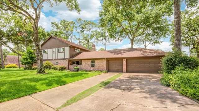 10902 Brentway Drive, Houston, TX 77070