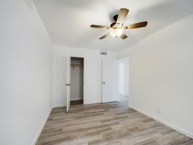 2401 Manor RD 137, Austin, TX 78722