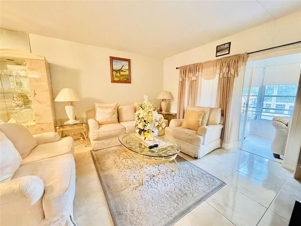 7505 W Atlantic Boulevard 208, Margate, FL 33063