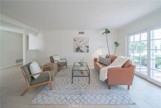 6504 Tamarind, Oak Park, CA 91377