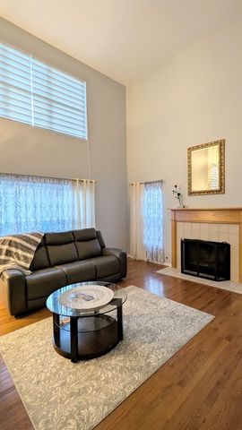 11025 Fairbluff Avenue, Huntley, IL 60142