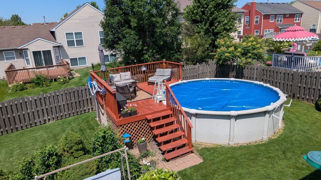 11025 Fairbluff Avenue, Huntley, IL 60142