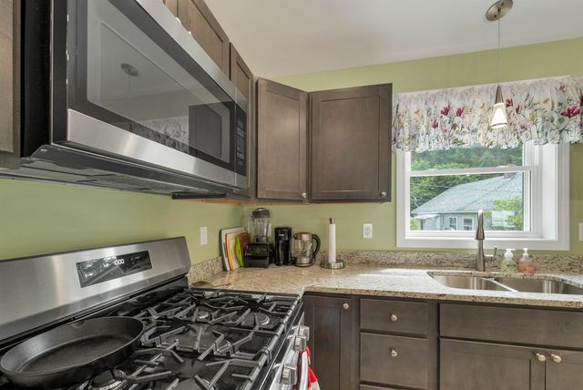 3 Carver Street, Franklin, NH 03235
