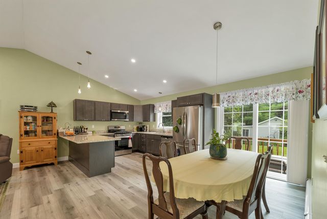 3 Carver Street, Franklin, NH 03235