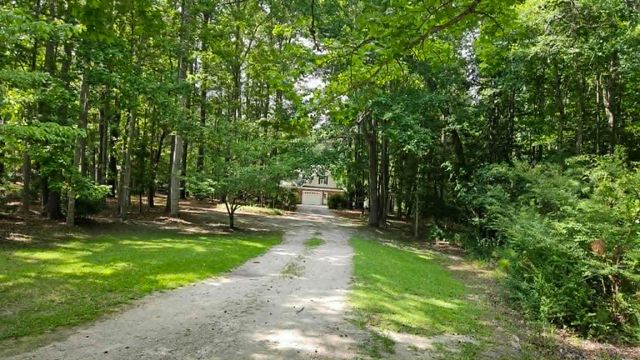 1927 Armview Rd., Loris, SC 29569