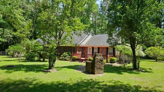 1927 Armview Rd., Loris, SC 29569