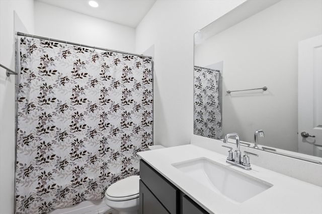 901 Loganberry Drive, Princeton, TX 75407