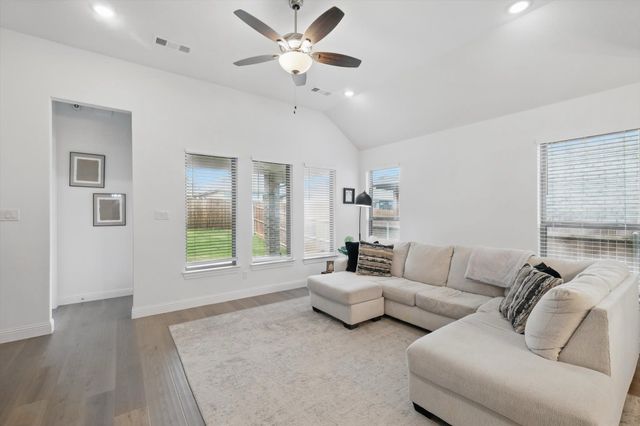 5516 Surry Mountain Trail, Fort Worth, TX 76179