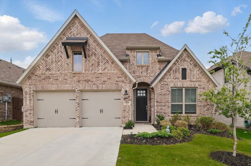 5516 Surry Mountain Trail, Fort Worth, TX 76179