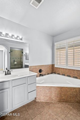 12585 PASEO LINDO Drive, El Paso, TX 79928