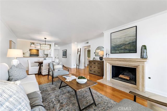 201 Bay Shore Avenue 104, Long Beach, CA 90803