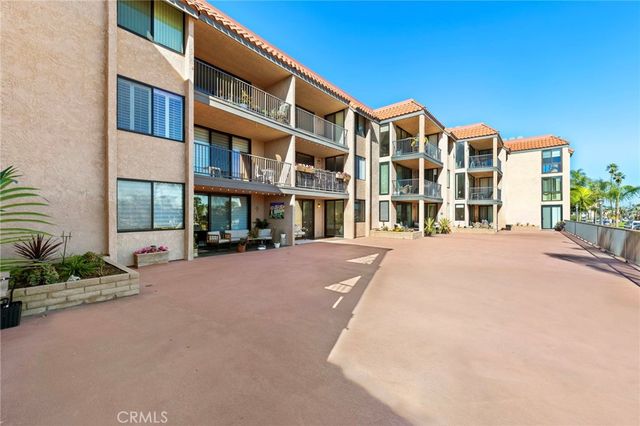 201 Bay Shore Avenue 104, Long Beach, CA 90803