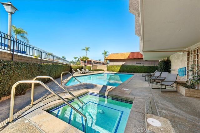 201 Bay Shore Avenue 104, Long Beach, CA 90803