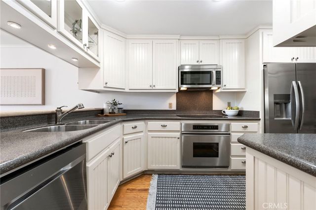 201 Bay Shore Avenue 104, Long Beach, CA 90803