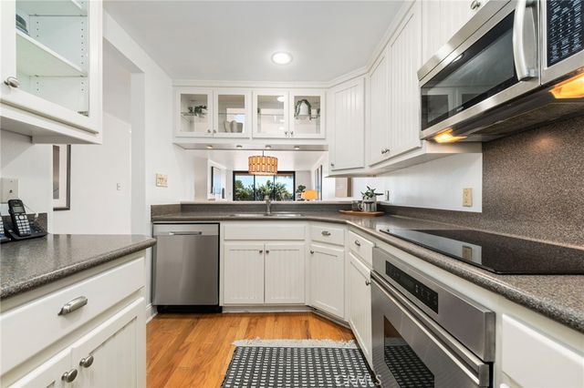 201 Bay Shore Avenue 104, Long Beach, CA 90803