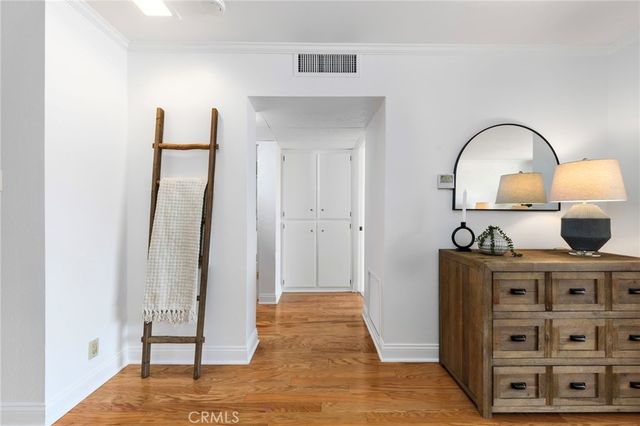 201 Bay Shore Avenue 104, Long Beach, CA 90803