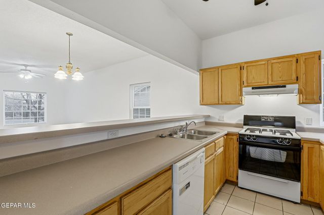 6230 Escondido Drive A, El Paso, TX 79912